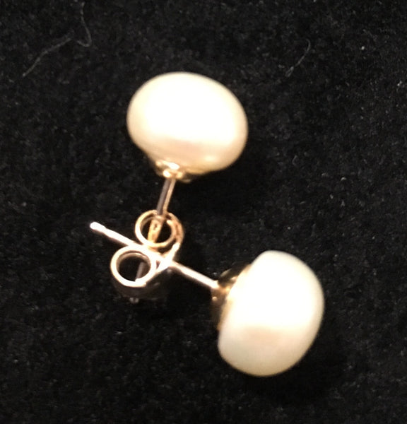 7mm Button Freshwater Pearl 9ct Stud Ear Rings