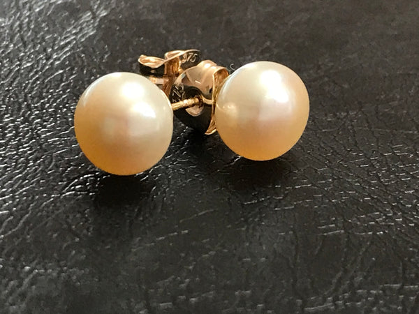 7mm Button Freshwater Pearl 9ct Stud Ear Rings